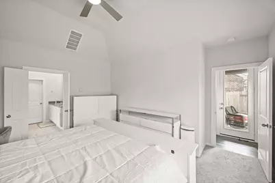 5010 Chestnut Orchard Drive, Houston, TX 77066 - Photo 14