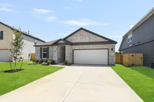561 Wax Myrtle Wy, Hockley, TX 77447 - Photo 2
