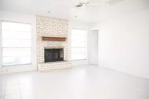 12238 Meadowdale Dr, Meadows Place, TX 77477 - Photo 6