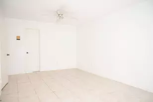 12238 Meadowdale Dr, Meadows Place, TX 77477 - Photo 14