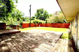6923 Edgemoor Dr, Houston, TX 77074 - Photo 16