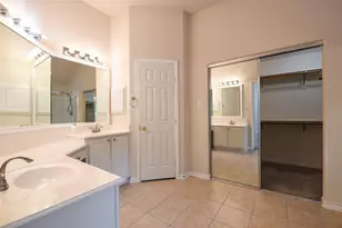 22 Hobbit Glen Dr, Conroe, TX 77384 - Photo 14