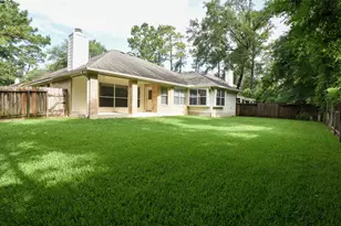 22 Hobbit Glen Dr, Conroe, TX 77384 - Photo 18
