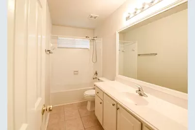 22 Hobbit Glen Drive, Conroe, TX 77384 - Photo 16