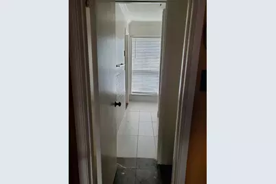 9339 Westwood Village Drive, Houston, TX 77036 - Photo 18