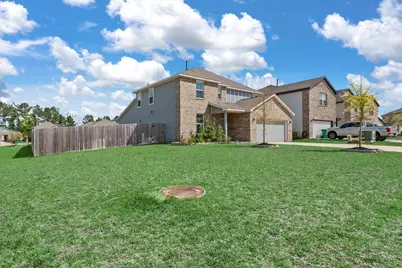 5803 Jade Crest Court, Montgomery, TX 77316 - Photo 2