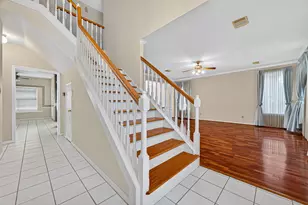 1618 Nails Creek Dr, Sugar Land, TX 77478 - Photo 4