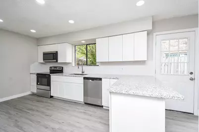 2802 Ashford Oak Drive, Houston, TX 77082 - Photo 14