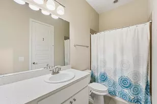 3411 Dover Valley Dr, Houston, TX 77059 - Photo 10