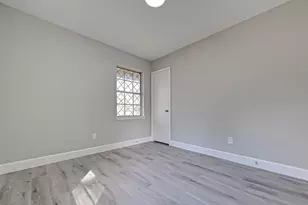 5838 Reed Rd, Houston, TX 77033 - Photo 12