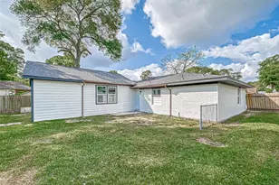 5838 Reed Rd, Houston, TX 77033 - Photo 18