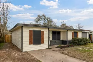 2111 Briar Ln, La Marque, TX 77568 - Photo 2