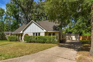 2103 Silver Falls Dr, Houston, TX 77339 - Photo 1