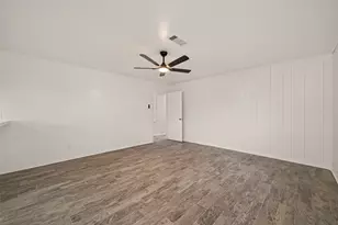 5615 Beechnut St, Houston, TX 77096 - Photo 18