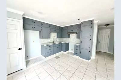 718 Blue Rock Court, Houston, TX 77060 - Photo 8