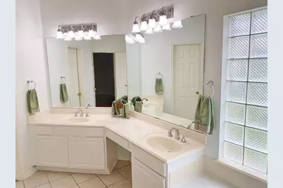 15427 Truslow Point Lane, Sugar Land, TX 77478 - Photo 16