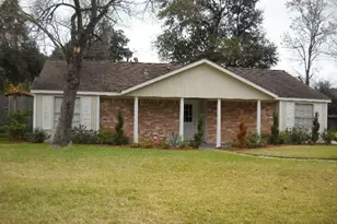 7230 Jadewood Dr Dr, Houston, TX 77088 - Photo 1