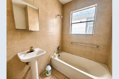 2401 Hadley, Houston, TX 77003 - Photo 6