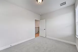 2519 S Houston Ave, Pearland, TX 77581 - Photo 32