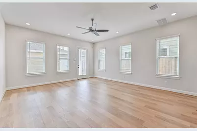 2519 S Houston Avenue, Pearland, TX 77581 - Photo 22