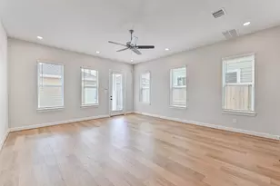 2519 S Houston Ave, Pearland, TX 77581 - Photo 22