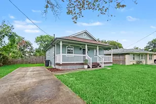 4412 Nicholini St, Dickinson, TX 77539 - Photo 2