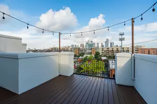 631 Live Oak St, Houston, TX 77003 - Photo 2