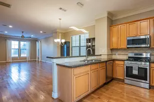 631 Live Oak St, Houston, TX 77003 - Photo 8