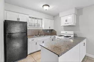2819 Berry St, Houston, TX 77004 - Photo 2