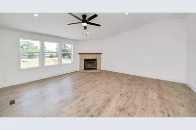 11735 E Old Oak Trail, Willis, TX 77378 - Photo 8