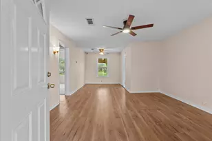 909 Tarpey Rd, Texas City, TX 77591 - Photo 8