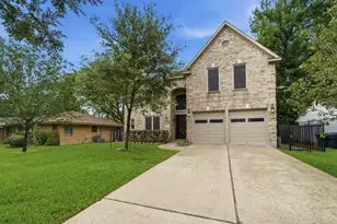 11211 Greenwillow St, Houston, TX 77035 - Photo 2
