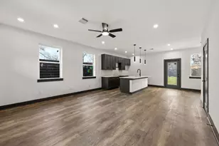 7818 Hanfro Ln, Houston, TX 77088 - Photo 20