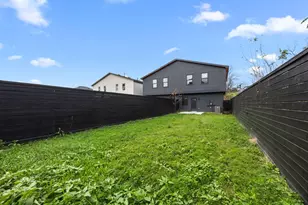 7818 Hanfro Ln, Houston, TX 77088 - Photo 38