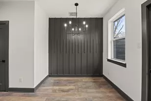 7818 Hanfro Ln, Houston, TX 77088 - Photo 4