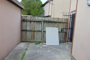 12300 Brookglade Circle, Houston, TX 77099 - Photo 8