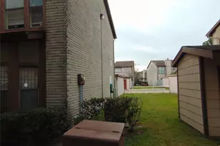 12300 Brookglade Circle, Houston, TX 77099 - Photo 2