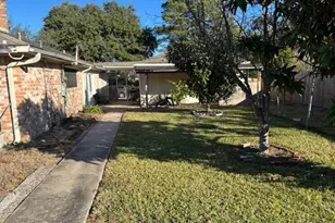 7003 Pyron Way, Houston, TX 77036 - Photo 18