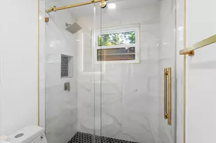 10730 Wickersham Ln, Houston, TX 77042 - Photo 34