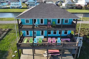 3180 Gulf Castle Dr, Crystal Beach, TX 77650 - Photo 1