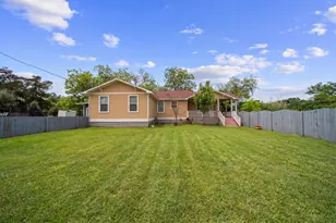 202 Sweed St, Brenham, TX 77833 - Photo 28