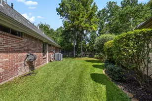 62 S Warbler Bend Cir, The Woodlands, TX 77382 - Photo 34