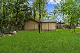 216 N Lake Dr, Livingston, TX 77351 - Photo 34