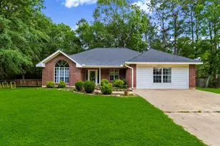 216 N Lake Dr, Livingston, TX 77351 - Photo 2