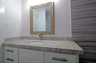 2310 McDuffie St, Houston, TX 77019 - Photo 12