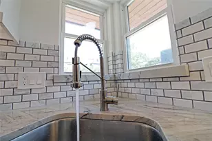 2310 McDuffie St, Houston, TX 77019 - Photo 20