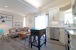 2310 McDuffie St, Houston, TX 77019 - Photo 2