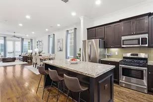 2411 Beall St, Houston, TX 77008 - Photo 1