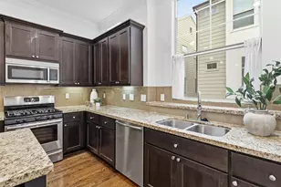 2411 Beall St, Houston, TX 77008 - Photo 18