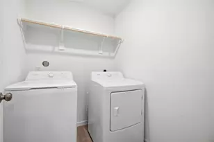 2327 Still Bend Ln, League City, TX 77573 - Photo 4